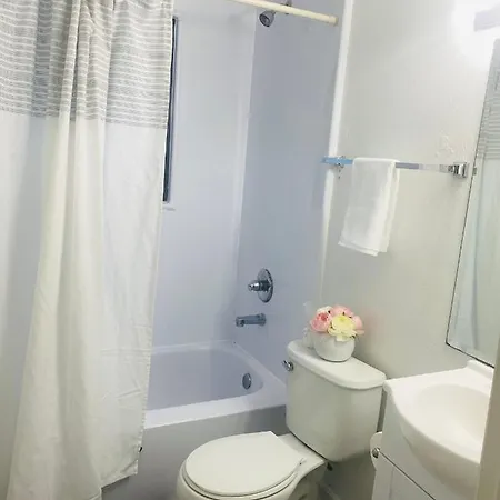 Cozy Condo, Minutes From Broadwy, Sleeps 5 Nashville Exterior photo