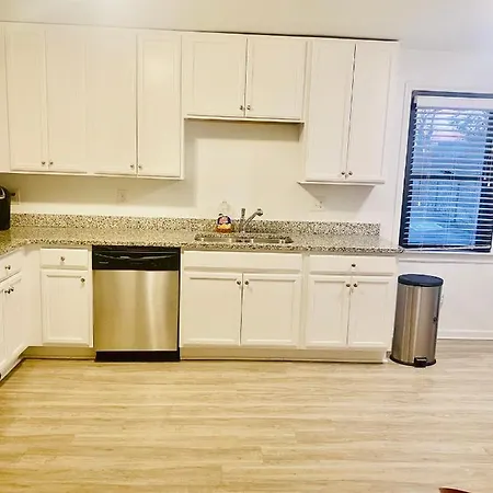 Cozy Condo, Minutes From Broadwy, Sleeps 5 Nashville Exterior photo